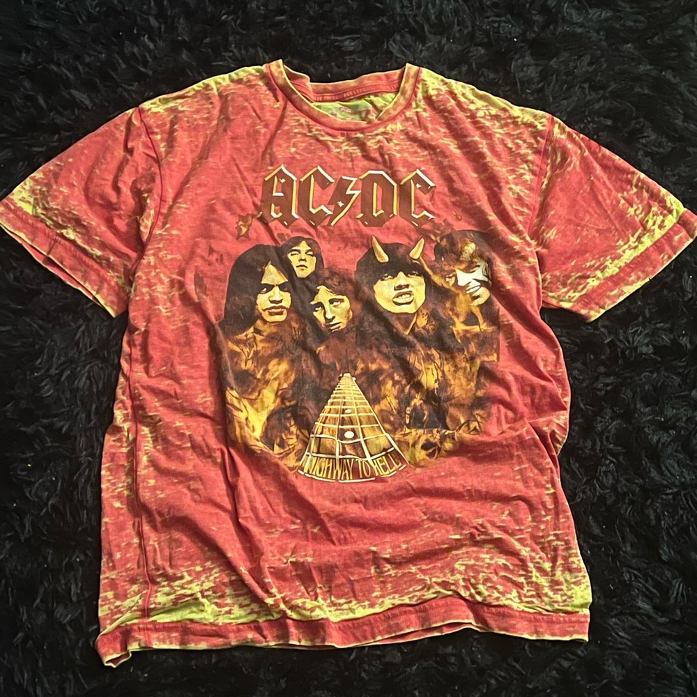 AC/DC Red Graphic Tee - Short Sleeve